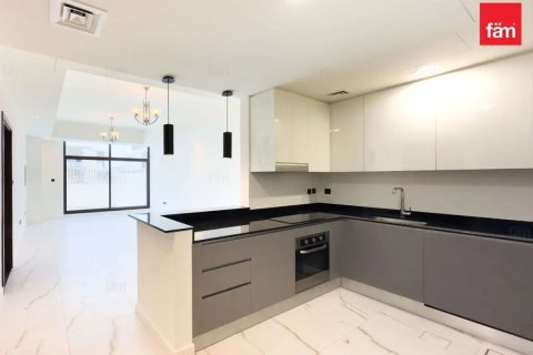 Townhouse in Dubai, UAE 4 bedrooms, 187.2 sq.m. № 714949 - photo 2