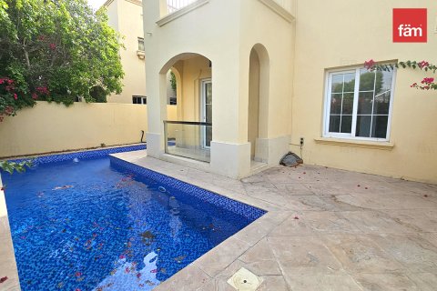 Villetta a schiera in affitto a Dubai, EAU 2 camere da letto, 212.4 mq. № 714954 - foto 20
