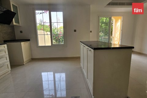 Villetta a schiera in affitto a Dubai, EAU 2 camere da letto, 212.4 mq. № 714954 - foto 4