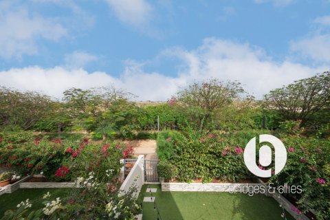 Villa til salg i Dubai Hills Estate, Dubai, UAE 3 soveværelser, 212 kvm № 719372 - foto 9
