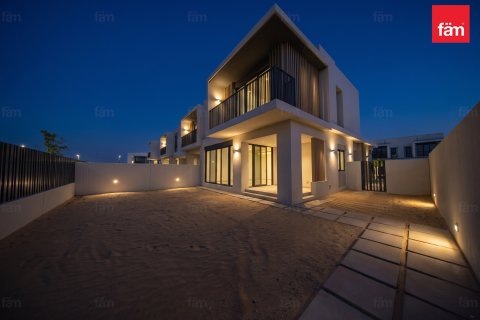 Városi lakóépület itt: Jebel Ali, Dubai, EAE, 5 hálószoba, 261 m², azonosító: 740463 - fénykép 2