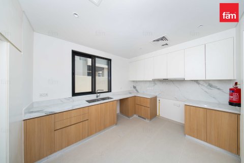 Városi lakóépület itt: Jebel Ali, Dubai, EAE, 5 hálószoba, 261 m², azonosító: 740463 - fénykép 5