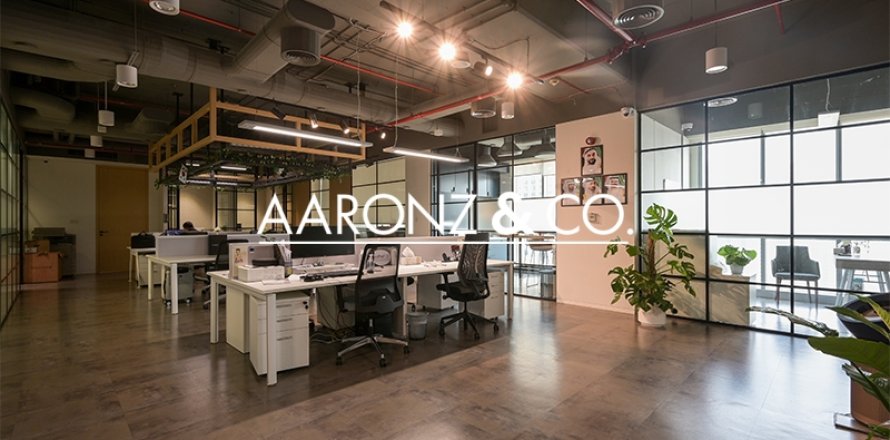 Oficiu în Dubai Marina, Dubai, EAU 367 mp.  №689603