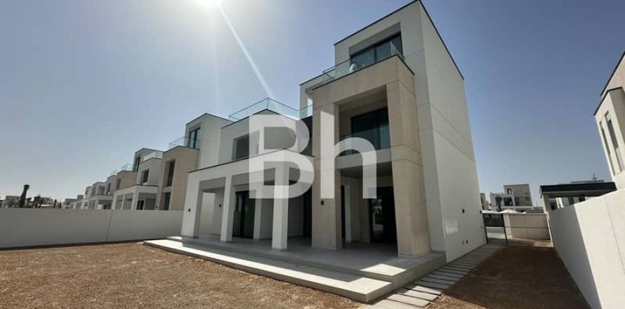 Rekkehus i Arabian Ranches 3, Dubai, Emiratene 5 soverom, 509 kvm nr. 643803