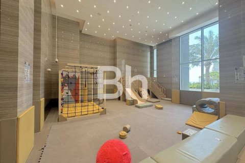 Apartmen di Business Bay, Dubai, UAE 2 bilik tidur, 140 meter persegi № 643809 - foto 17