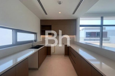 Villa te koop in Al Furjan, Dubai, VAE 4 slaapkamers, 602 vr.m., nr 643806 - foto 4