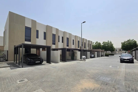 Villa à vendre à Al Tai, Sharjah, EAU 2 chambres, 128 m2 № 658805 - photo 1