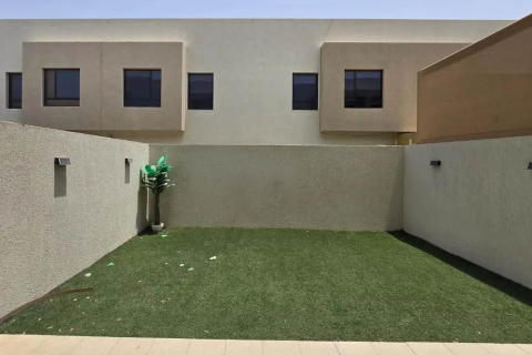 Villa à vendre à Al Tai, Sharjah, EAU 2 chambres, 128 m2 № 658805 - photo 2