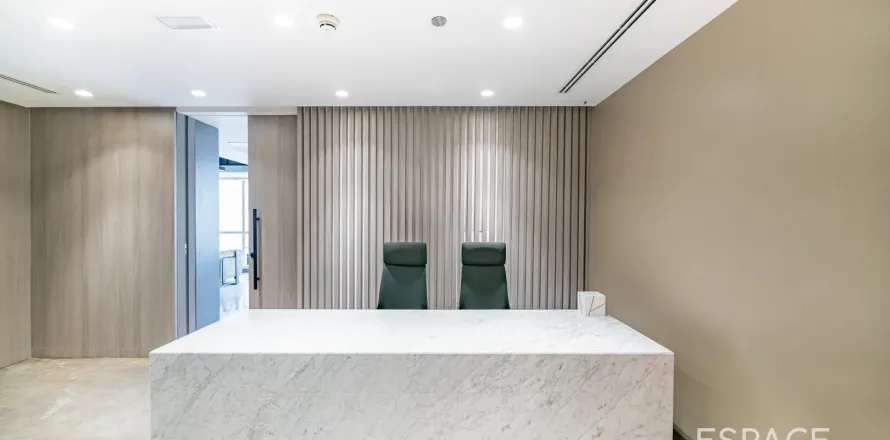 دفتر در Jumeirah Lake Towers، Dubai ، امارات متحده عربی 134 متر مربع.  شماره 659867