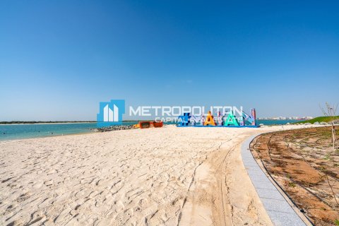 Huoneisto Yas Island, Abu Dhabi, Arabiemiraatit 3 makuuhuonetta, 202.8 m2 № 652480 - kuva 28