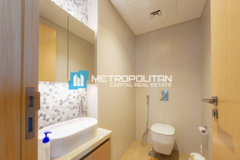 Huoneisto Yas Island, Abu Dhabi, Arabiemiraatit 3 makuuhuonetta, 202.8 m2 № 652480 - kuva 19