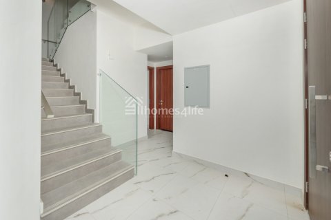 Üürile anda ridamaja asukohaga Mohammed Bin Rashid City, Dubai, AÜE: 4 magamistoaga, 187 m² Nr 703059 - pilt 5