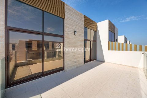 Üürile anda ridamaja asukohaga Mohammed Bin Rashid City, Dubai, AÜE: 4 magamistoaga, 187 m² Nr 703059 - pilt 1