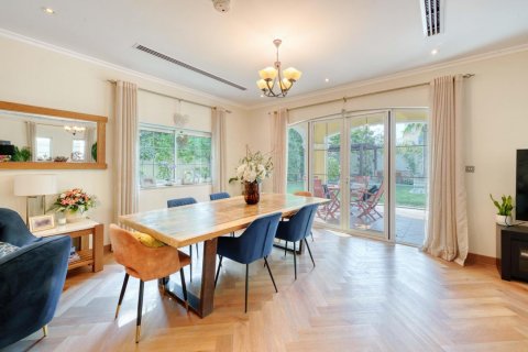 Willa do wynajęcia w Jumeirah Park, Dubai, ZEA 3 sypialnie, 806 mkw., nr 642095 - zdjęcie 12