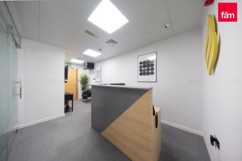 Офис Дубай, БАӘ-да 102 м² № 678930 - фото 1