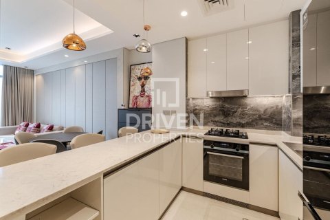 Lägenhet till försäljning i Business Bay, Dubai, UAE 1 sovrum, 77.02 kvm Nr. 744356 - fotografi 13