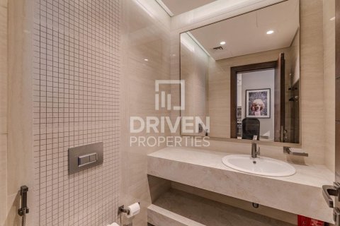 Lägenhet till försäljning i Business Bay, Dubai, UAE 1 sovrum, 77.02 kvm Nr. 744356 - fotografi 15