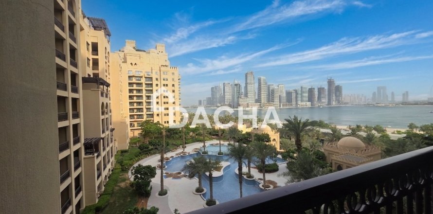 Dzīvoklis Palm Jumeirah, Dubaijā, AAE 2 istabas, 160 m2 Nr. 740569