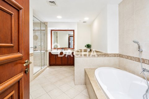 Apartemen di Palm Jumeirah, Dubai, UEA 1 kamar tidur, 121 m2 nomor 740575 - foto 11