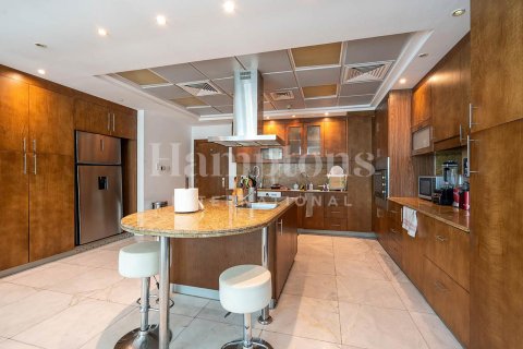Kattohuoneisto Dubai Marina, Dubai, Arabiemiraatit 5 makuuhuonetta, 554.98951558 m2 № 704188 - kuva 5