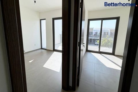 Vilă de închiriat în Tilal Al Ghaf, Dubai, EAU 3 dormitoare, 200 mp.  №643870 - poză 10