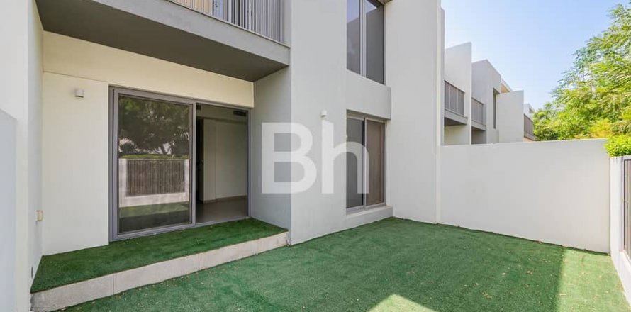Vilă în Tilal Al Ghaf, Dubai, EAU 3 dormitoare, 200 mp. №643870