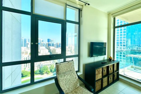 Apartment til leje i The Views, Dubai, UAE 1 soveværelse, 90.86 kvm № 750751 - foto 4