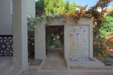 Villa uthyres i Al Barari, Dubai, UAE 5 sovrum, 1012.27 kvm Nr. 750737 - fotografi 26
