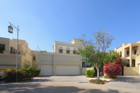 Villa uthyres i Al Barari, Dubai, UAE 5 sovrum, 1012.27 kvm Nr. 750737 - fotografi 25