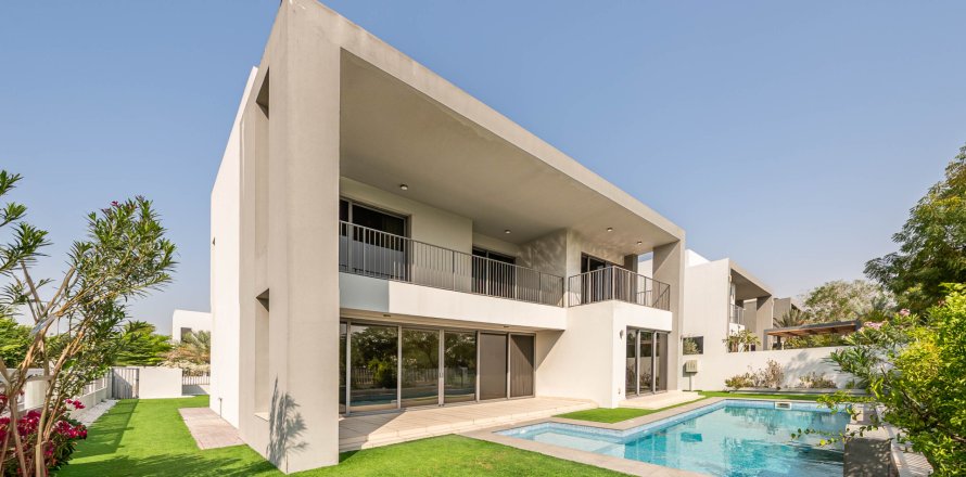 Villa in Dubai Hills Estate, UAE 5 bedrooms, 385.04 sq.m. № 750752