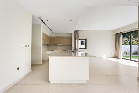 Villa in Dubai Hills Estate, UAE 5 bedrooms, 385.04 sq.m. № 750752 - photo 16
