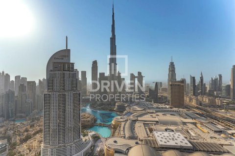 Apartment in Downtown Dubai (Downtown Burj Dubai), Dubai, UAE 2 bedrooms, 126.53 sq.m. № 768672 - photo 1