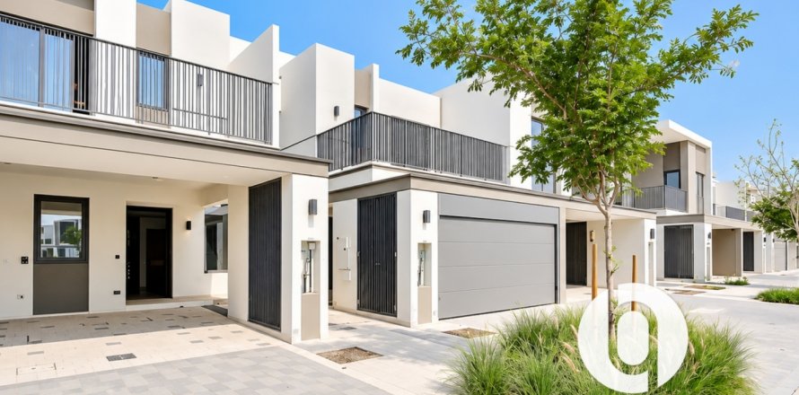 Ridamaja asukohaga Tilal Al Ghaf, Dubai, AÜE: 3 magamistoaga, 202 m² Nr 763931