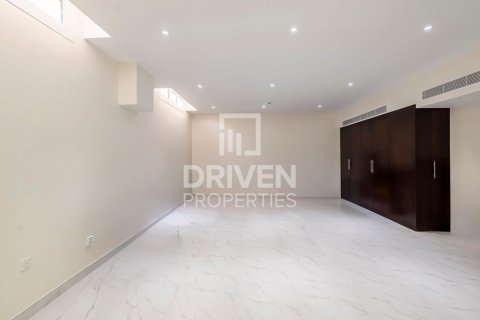 Villa in The Villa, Dubai, UAE 5 bedrooms, 743 sq.m. № 655520 - photo 16