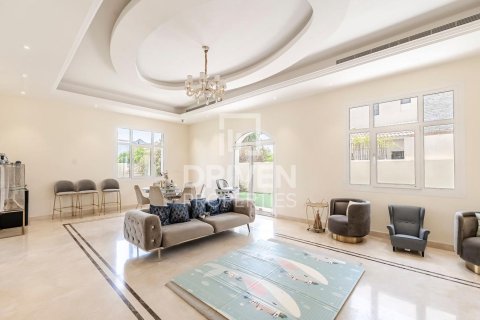 Villa in The Villa, Dubai, UAE 5 bedrooms, 743 sq.m. № 655520 - photo 5