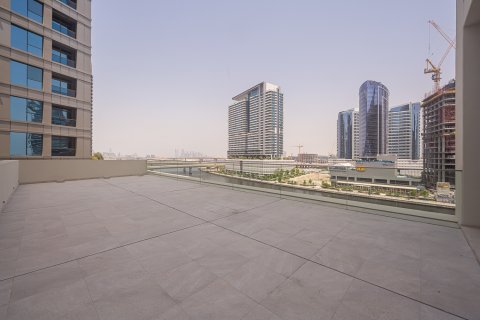 Üürile anda katusekorter asukohaga Business Bay, Dubai, AÜE: 4 magamistoaga, 444.21 m² Nr 749599 - pilt 19