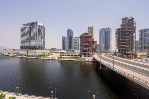 Üürile anda katusekorter asukohaga Business Bay, Dubai, AÜE: 4 magamistoaga, 444.21 m² Nr 749599 - pilt 25