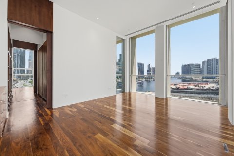 Üürile anda katusekorter asukohaga Business Bay, Dubai, AÜE: 4 magamistoaga, 444.21 m² Nr 749599 - pilt 3