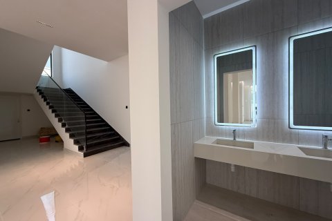 Huvila Dubai, Arabiemiraatit 5 makuuhuonetta, 929.96 m2 № 749601 - kuva 6
