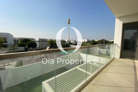Villa te koop in Yas Island, Abu Dhabi, VAE 4 slaapkamers, 450 vr.m., nr 644589 - foto 2
