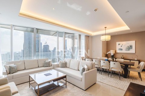Apartment in Downtown Dubai (Downtown Burj Dubai), Dubai, UAE 4 bedrooms, 235.7 sq.m. № 742074 - photo 4