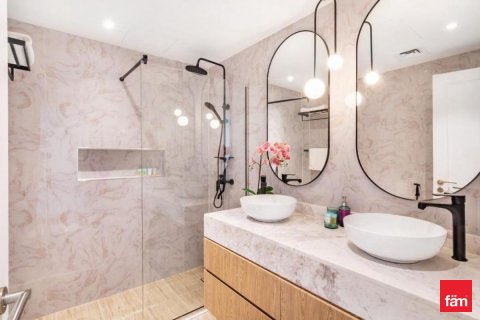 Byt v Dubai Marina, SAE 2 ložnice, 121.7 m² Č.: 635672 - fotografie 14