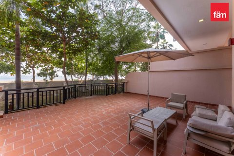 Apartmen di Palm Jumeirah, Dubai, UAE 1 bilik tidur, 145.1 meter persegi № 678943 - foto 16