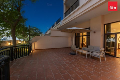 Apartmen di Palm Jumeirah, Dubai, UAE 1 bilik tidur, 145.1 meter persegi № 678943 - foto 17