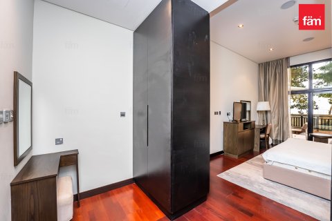 Apartmen di Palm Jumeirah, Dubai, UAE 1 bilik tidur, 145.1 meter persegi № 678943 - foto 11