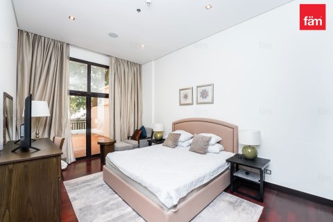 Apartmen di Palm Jumeirah, Dubai, UAE 1 bilik tidur, 145.1 meter persegi № 678943 - foto 3