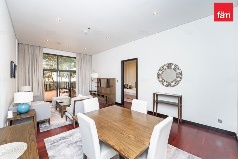 Apartmen di Palm Jumeirah, Dubai, UAE 1 bilik tidur, 145.1 meter persegi № 678943 - foto 4