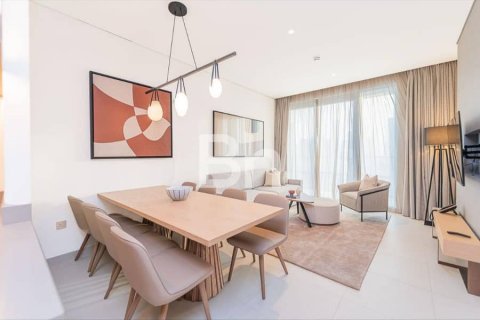 Huoneisto Downtown Dubai (Downtown Burj Dubai), Arabiemiraatit 3 makuuhuonetta, 132 m2 № 643415 - kuva 2