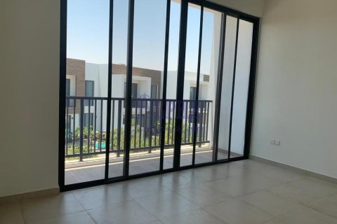 Vilë në Mina Al Arab, Ras Al Khaimah, Emiratet e Bashkuara Arabe 3 dhoma gjumi, 303.5 m2. № 710910 - Foto 5