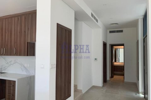 Vilë në Mina Al Arab, Ras Al Khaimah, Emiratet e Bashkuara Arabe 3 dhoma gjumi, 303.5 m2. № 710910 - Foto 4